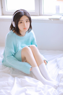 18少妇羞羞开腿白丝动漫